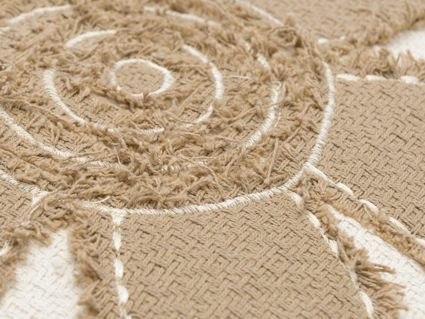 Декоративная подушка Tkano Ethnic Flowers с аппликацией 45х45